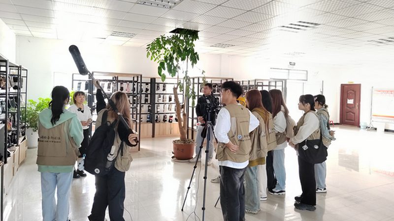以某知名企业为例，该企业在选择品牌策划公司时，对比了以下几家：